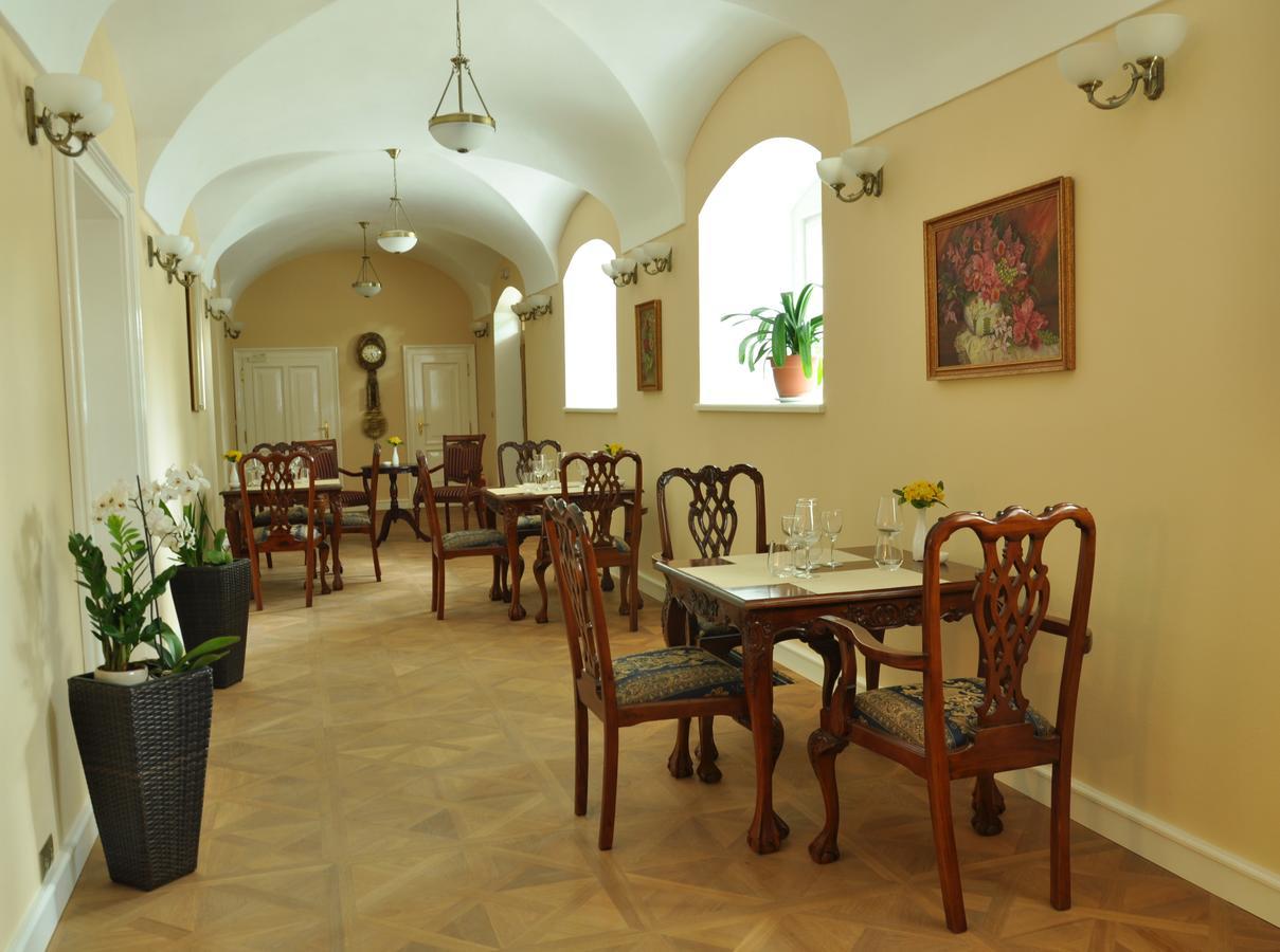 Zámek Hotel
